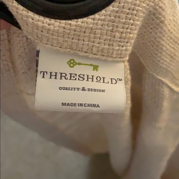 Curtain from threshold - Picture 2 of 3